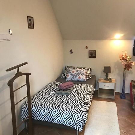 Erdey Apartman Barcs ภายนอก รูปภาพ